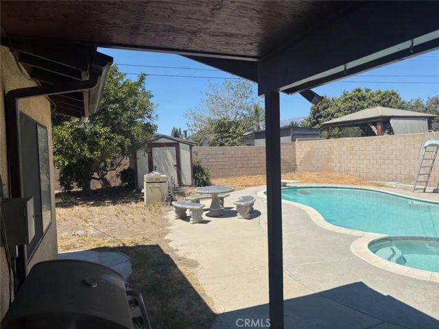 7936 Dumond, Fontana, CA 92336