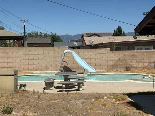 7936 Dumond, Fontana, CA 92336