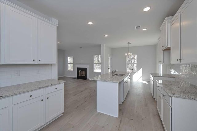 511 Charleston Place, Villa Rica, GA 30180