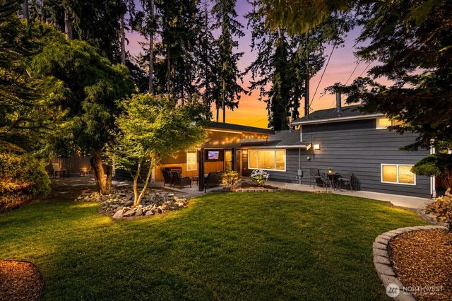 23629 45th Avenue SE, Bothell, WA 98021