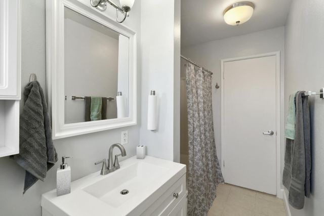 10039 Nebula Way, Sacramento, CA 95827