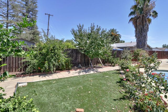 10039 Nebula Way, Sacramento, CA 95827