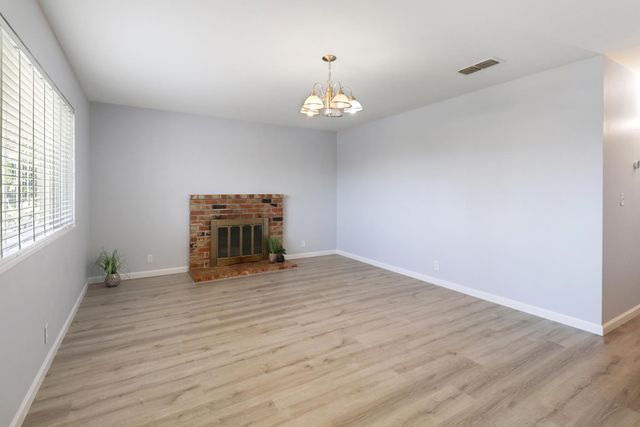 10039 Nebula Way, Sacramento, CA 95827