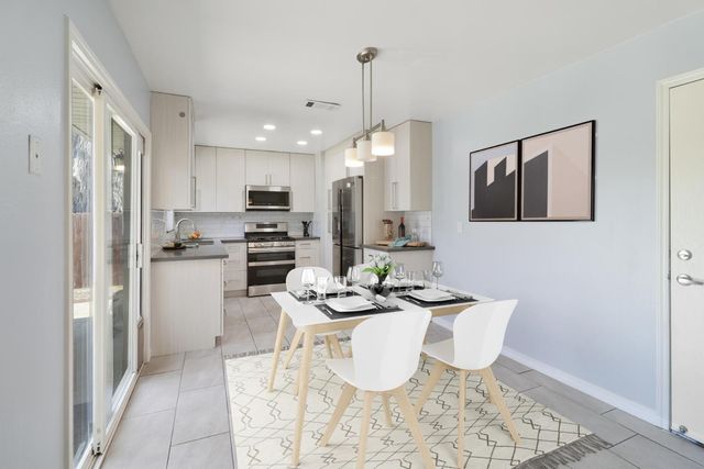 10039 Nebula Way, Sacramento, CA 95827