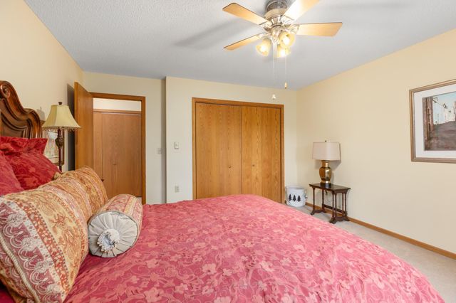 2306 Hillcrest Drive, Brainerd, MN 56401