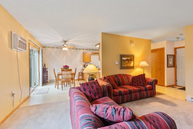 2306 Hillcrest Drive, Brainerd, MN 56401