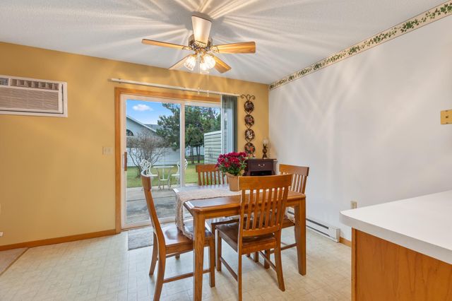 2306 Hillcrest Drive, Brainerd, MN 56401