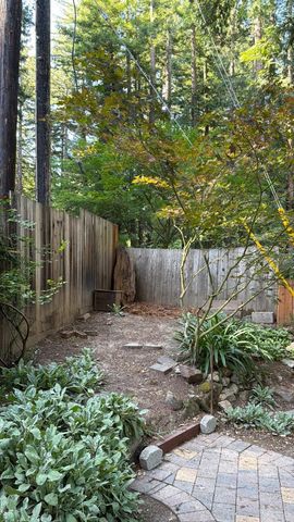 411 Manzanita Road, Boulder Creek, CA 95006