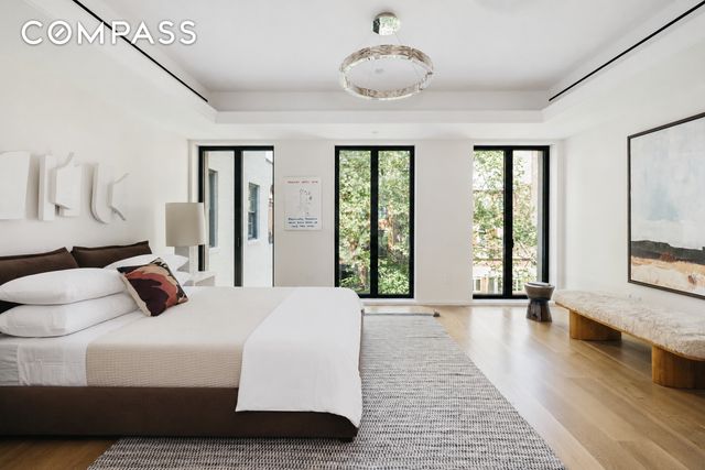 165 E 64th Street TWNHSE, New York City, NY 10065