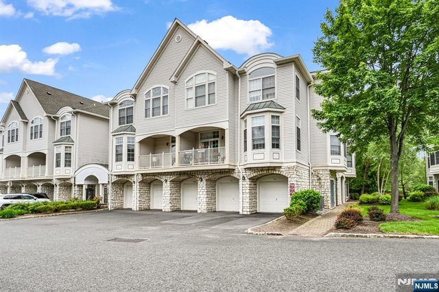 717 Regal Boulevard, Livingston, NJ 07039