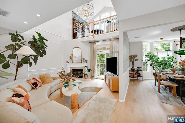 717 Regal Boulevard, Livingston, NJ 07039