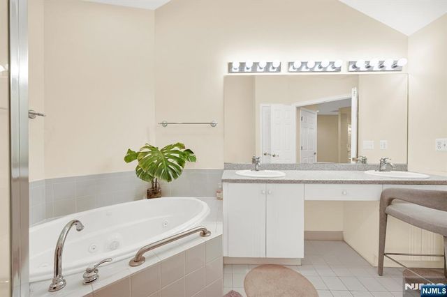 717 Regal Boulevard, Livingston, NJ 07039