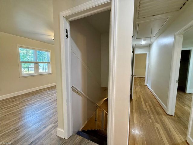 316 Old Hollow Road, Winston-salem, NC 27105