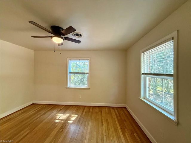 316 Old Hollow Road, Winston-salem, NC 27105