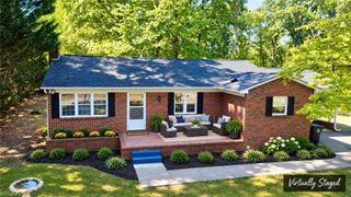 316 Old Hollow Road, Winston-salem, NC 27105