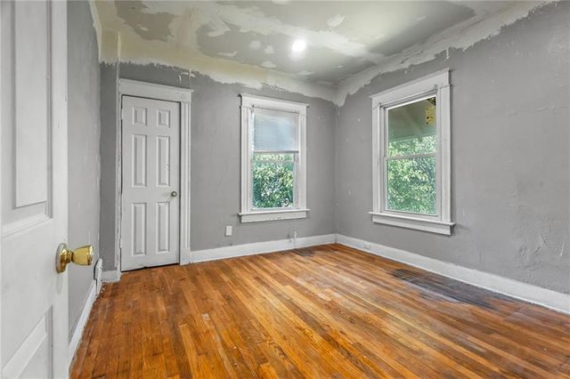4024 Montgall Avenue, Kansas City, MO 64130