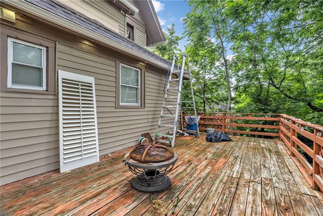 4024 Montgall Avenue, Kansas City, MO 64130