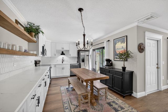 711 7th Lane, Palm Beach Gardens, FL 33418