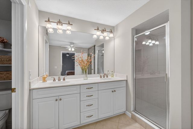 711 7th Lane, Palm Beach Gardens, FL 33418