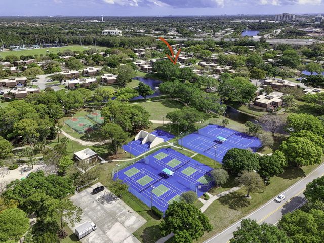 711 7th Lane, Palm Beach Gardens, FL 33418