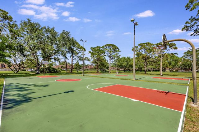 711 7th Lane, Palm Beach Gardens, FL 33418