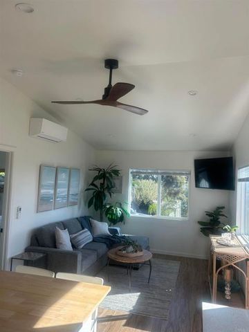 337 S. Barnwell St., Oceanside, CA 92054