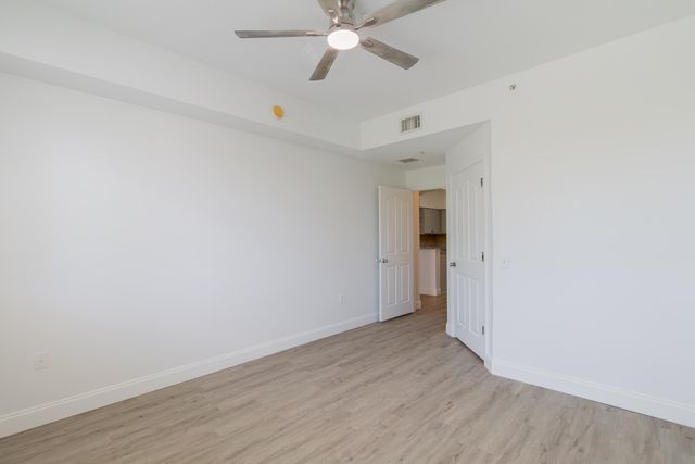 9873 Baywinds Drive 5107, West Palm Beach, FL 33411