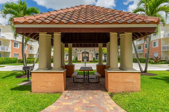 9873 Baywinds Drive 5107, West Palm Beach, FL 33411