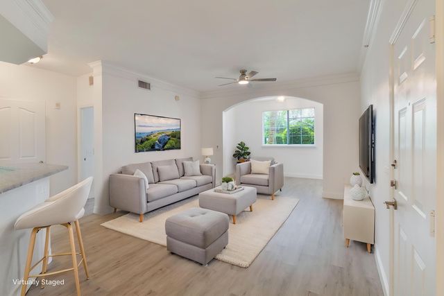 9873 Baywinds Drive 5107, West Palm Beach, FL 33411