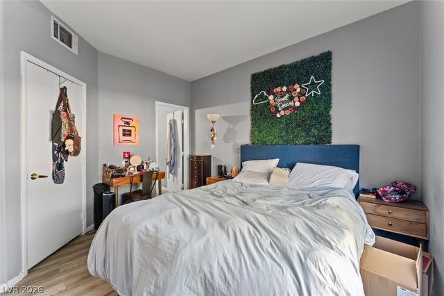 2041 Hussium Hills Street 207, Las Vegas, NV 89108