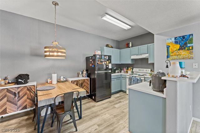 2041 Hussium Hills Street 207, Las Vegas, NV 89108