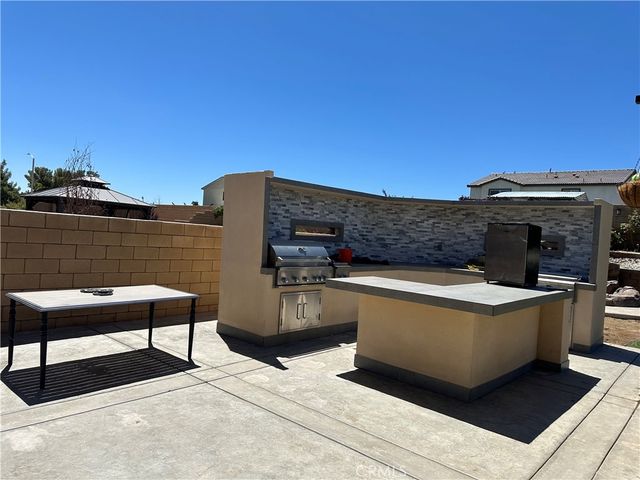 12465 Gramercy Lane, Victorville, CA 92392