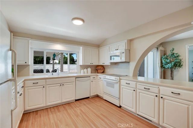 2354 8th Street, La Verne, CA 91750