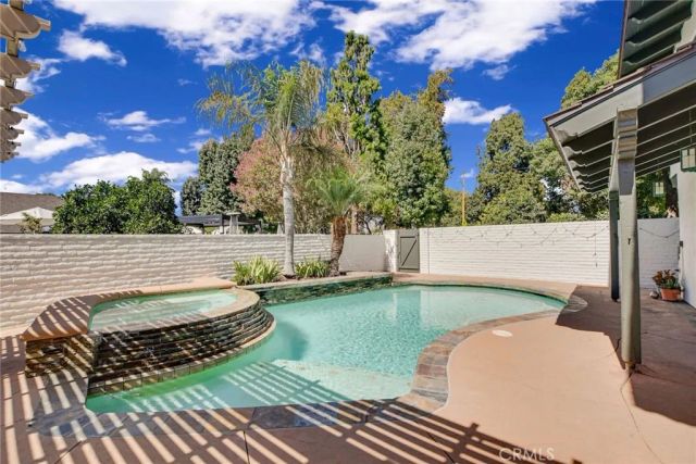 2354 8th Street, La Verne, CA 91750