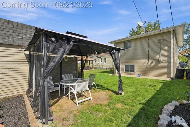 3404 15th Street, Wyandotte, MI 48192