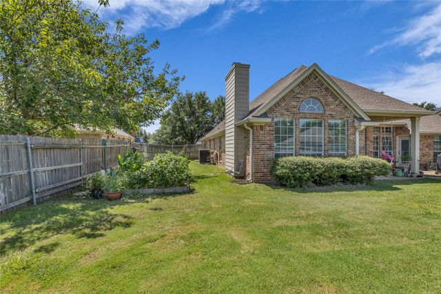 5613 Landsdown Drive, Waco, TX 76708