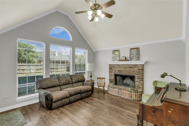 5613 Landsdown Drive, Waco, TX 76708