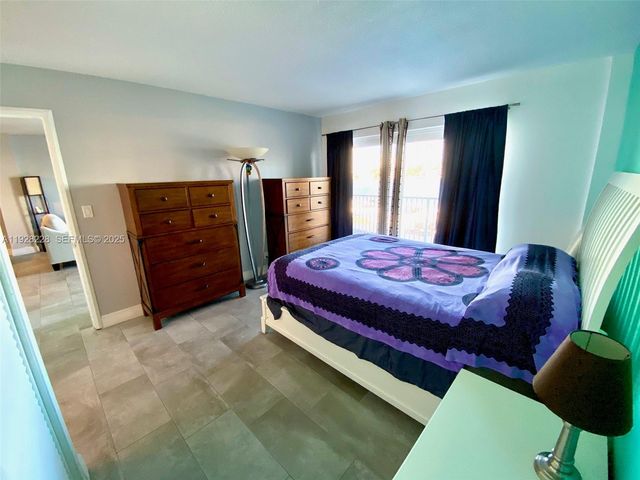 400 Golden Isles Dr 6, Hallandale Beach, FL 33009