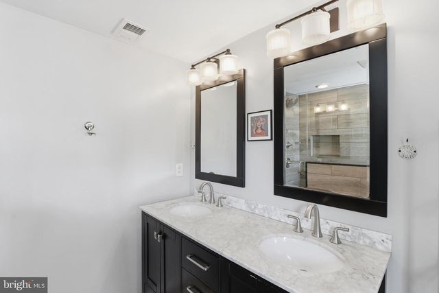 6020 20TH ST N, Arlington, VA 22205