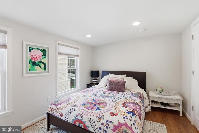 6020 20TH ST N, Arlington, VA 22205