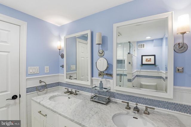 6020 20TH ST N, Arlington, VA 22205