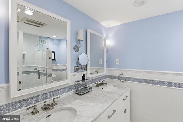 6020 20TH ST N, Arlington, VA 22205