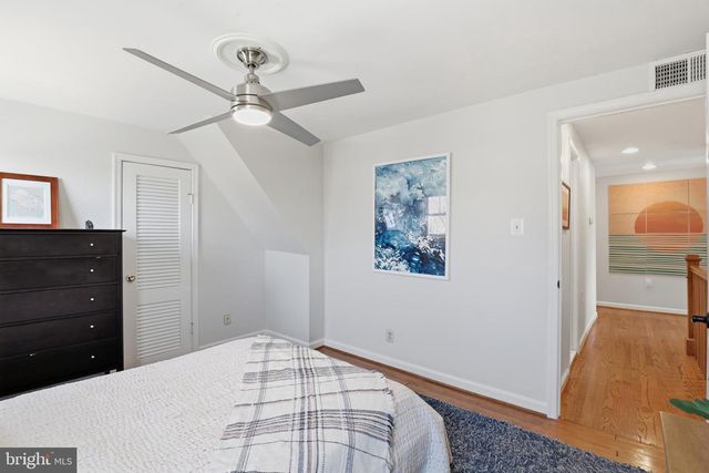 6020 20TH ST N, Arlington, VA 22205