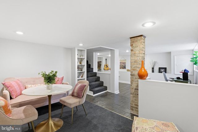 6020 20TH ST N, Arlington, VA 22205