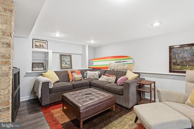 6020 20TH ST N, Arlington, VA 22205