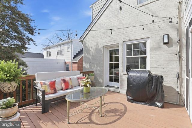 6020 20TH ST N, Arlington, VA 22205