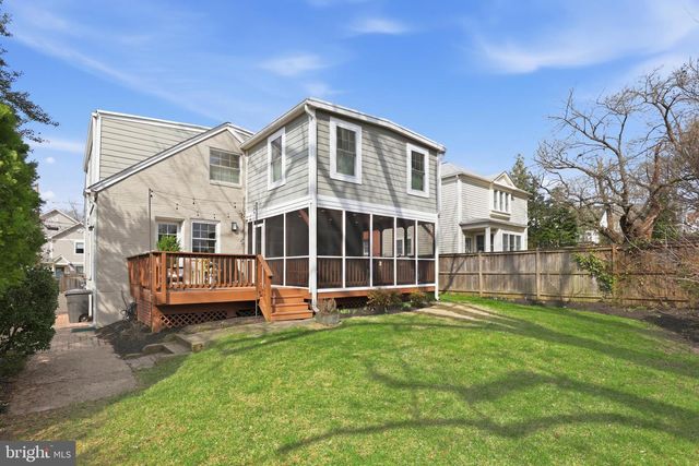 6020 20TH ST N, Arlington, VA 22205