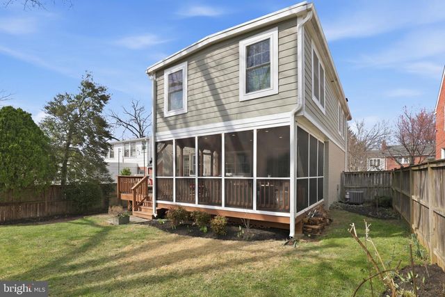 6020 20TH ST N, Arlington, VA 22205