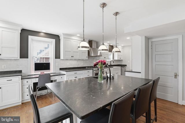 6020 20TH ST N, Arlington, VA 22205