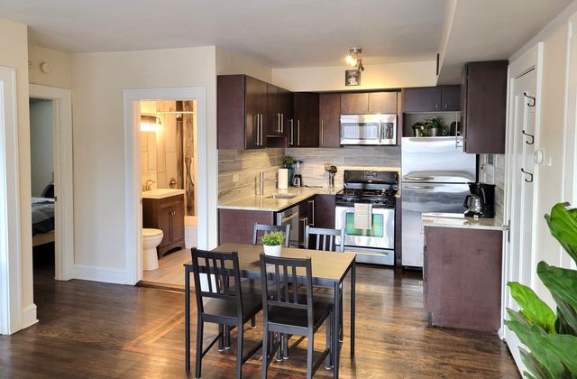 4136 W Palmer Avenue 2L, Chicago, IL 60639